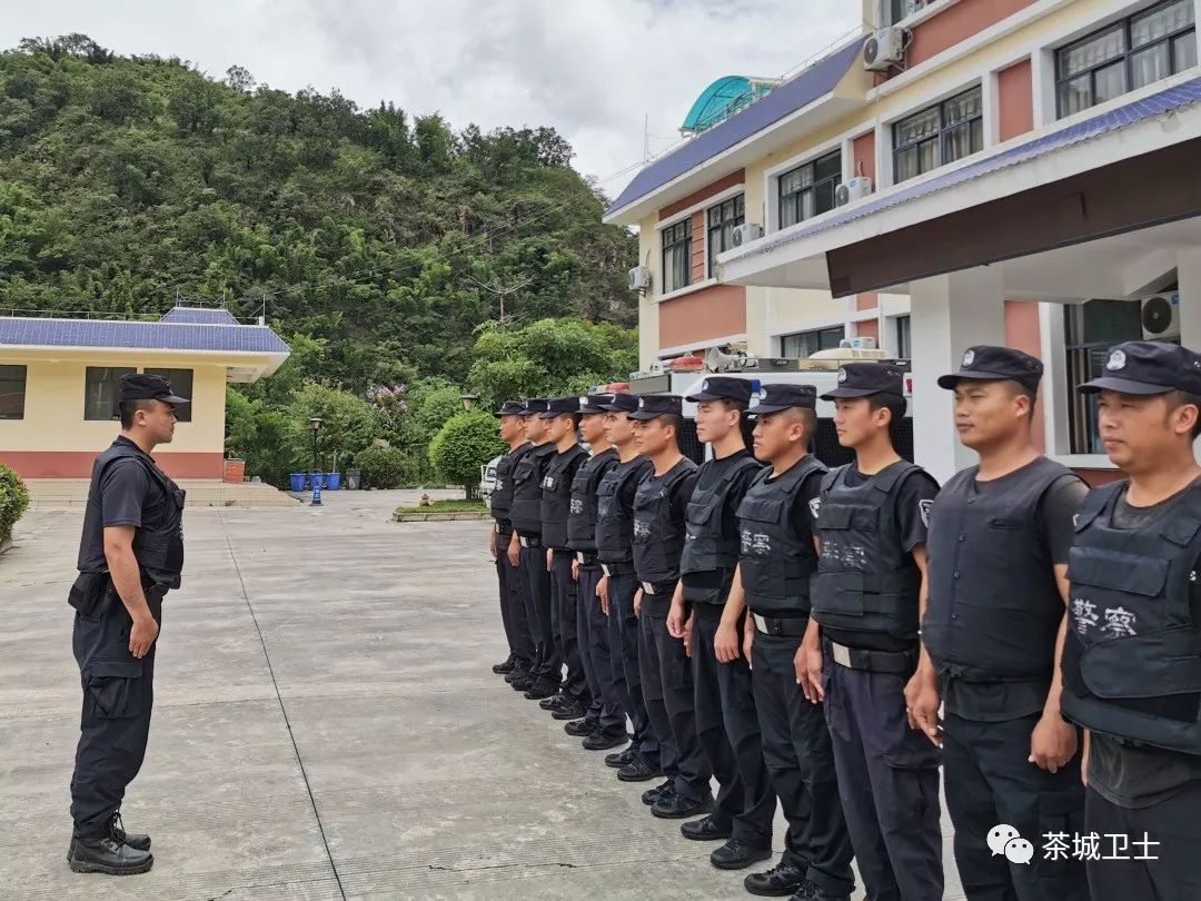 坚守只为月更圆