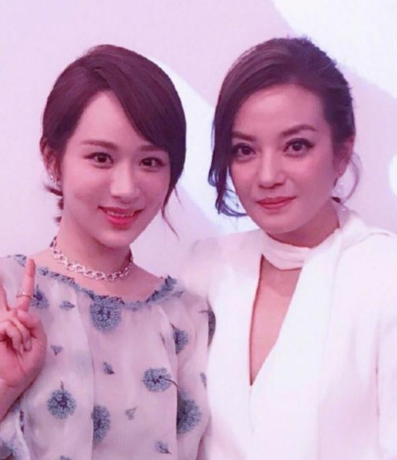 杨紫表白偶像成功,得到偶像回应:这么可爱的小妹妹!
