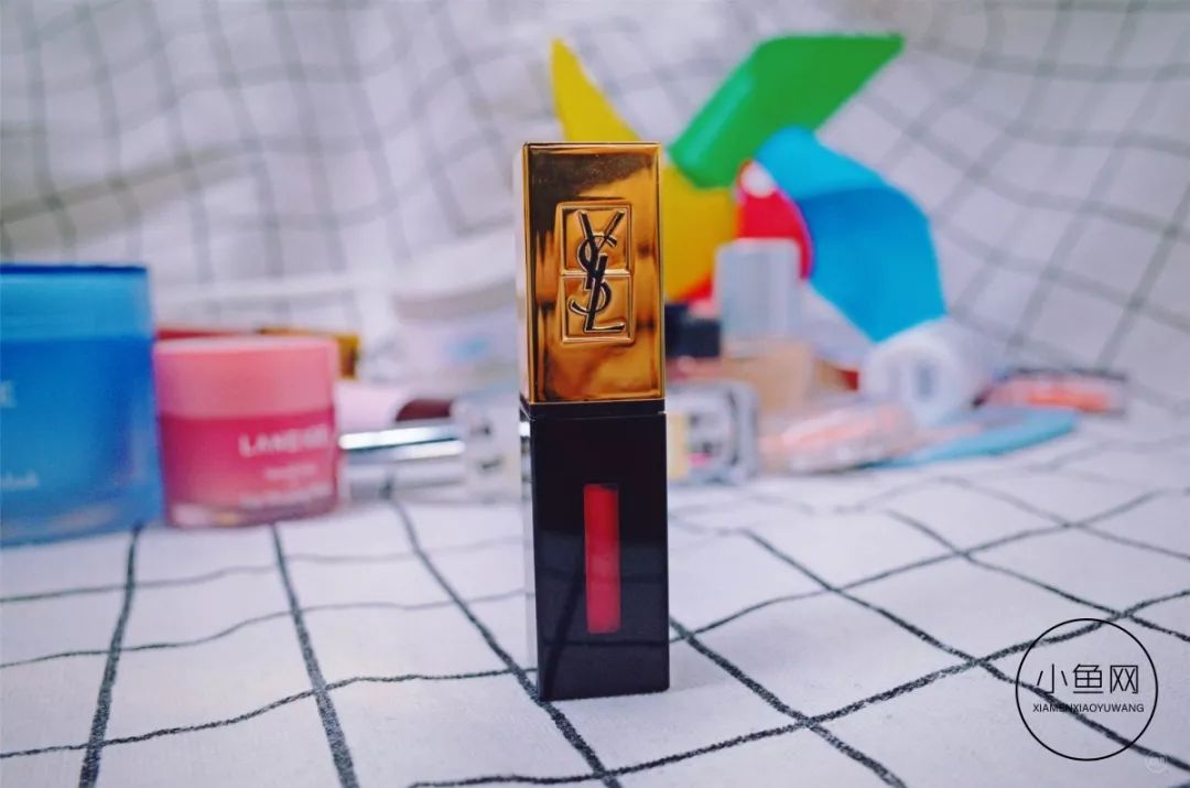 我们邀请了5个帅哥猜化妆品,看完吐出两斤血.