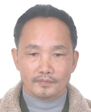 姓名:肖仁华性别:男身份证:3621231962****2152地址:信丰县古陂镇古陂