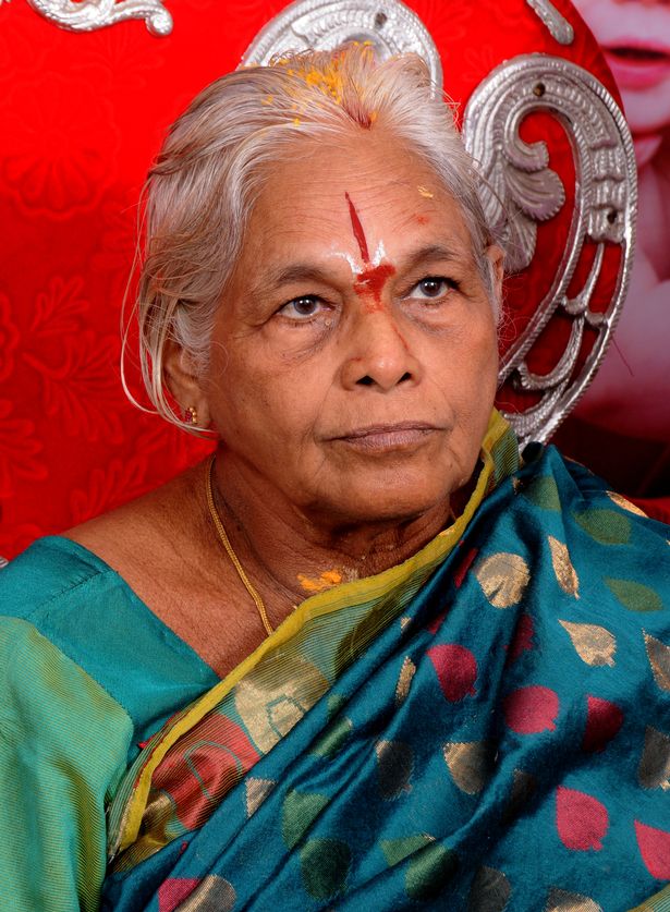 乐极生悲74岁新手妈妈产孖女78岁新手爸爸突发心脏病