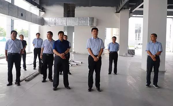 县领导张俊春,贾连璋,赵洁,张军,赵树敏,徐淑波,张振群等参加.