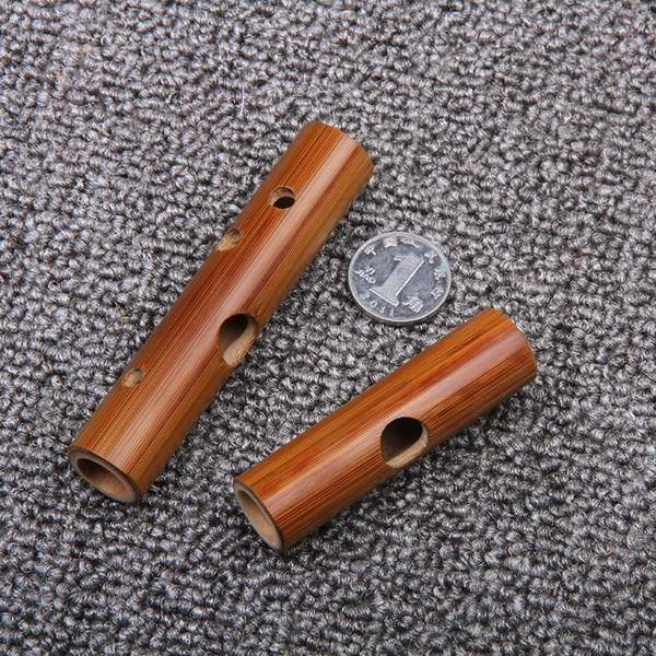 在蒋国基看来有小就要有大,于是为了与"小口笛"形成一个强烈的反差