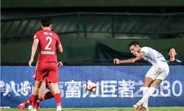 唏嘘!扎哈维插花脚进球引膜拜 国足昔日天之骄子却被官员骂惨