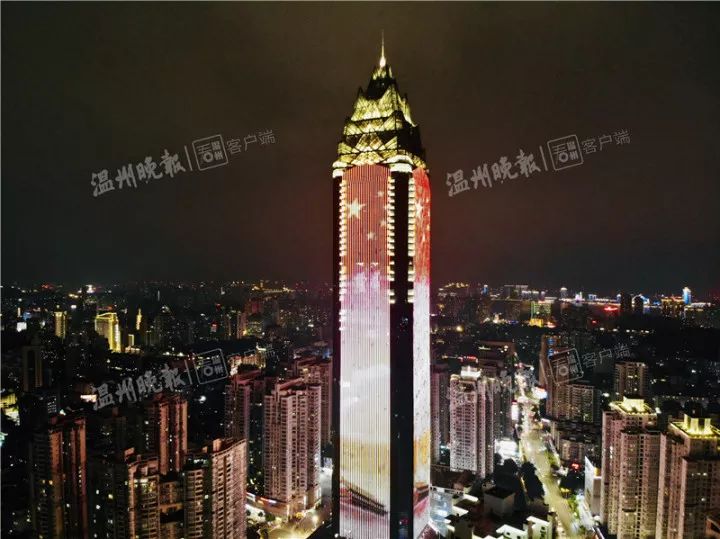 昨晚,温州这2幢大厦下起了"花瓣雨",太美了!_大楼