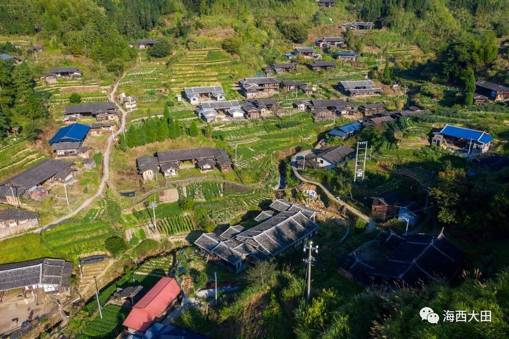 航拍大田600多年的古村落太山崎