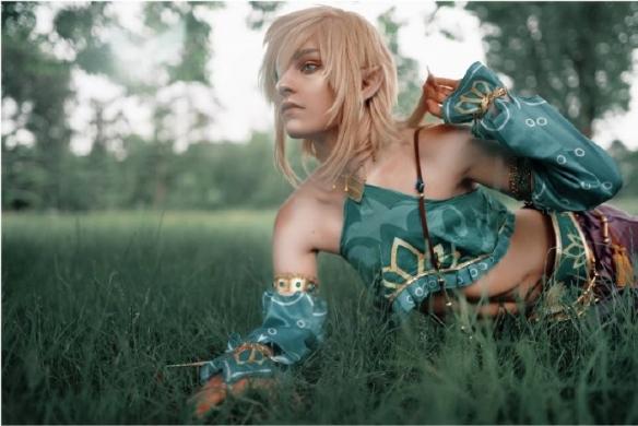 哪来的"腰"怪?《塞尔达传说》大佬女装cos林克