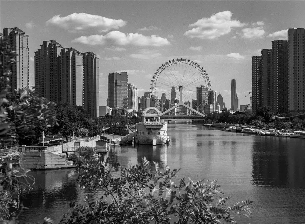 平遥影像郭忠诚大画幅摄影作品赏析天津特色建筑