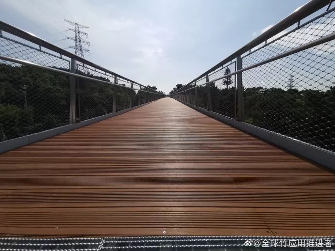 震撼厦门首座转体桥凌晨转身90健康步道成功跨越鹰厦铁路