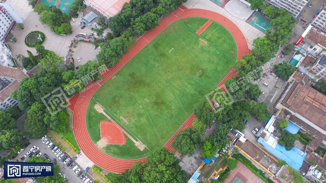 终于等到你流沙人民广场田径场改造完毕全新亮相
