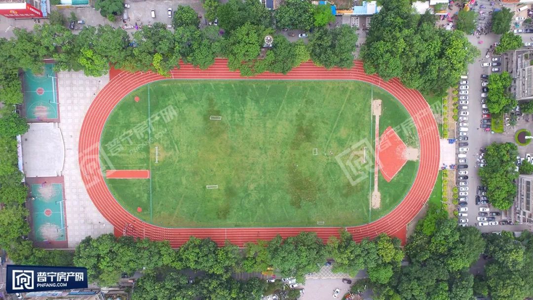 终于等到你流沙人民广场田径场改造完毕全新亮相