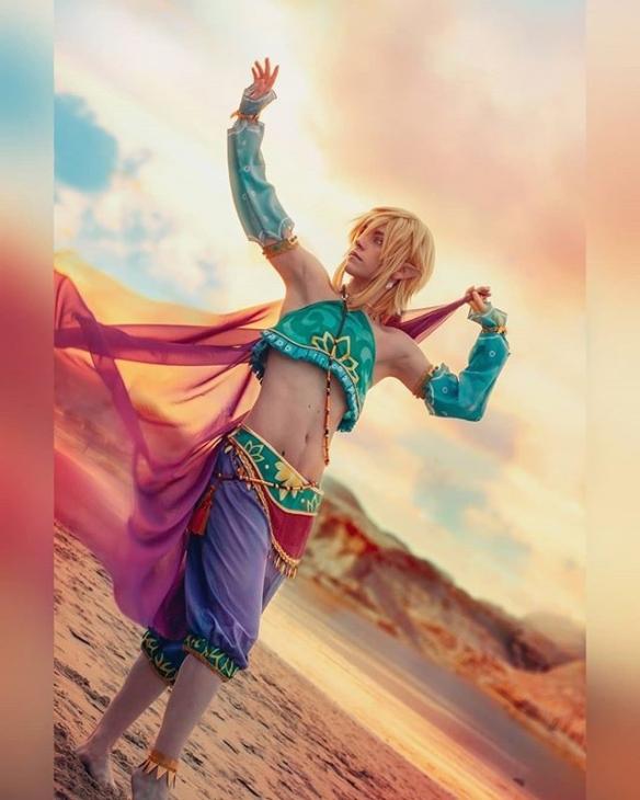 哪来的"腰"怪?《塞尔达传说》大佬女装cos林克