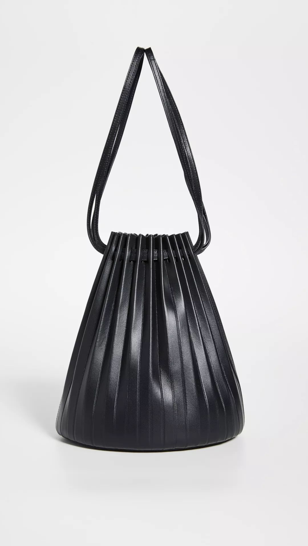 小编亲测一包难求的mansurgavriel现已登陆烧包