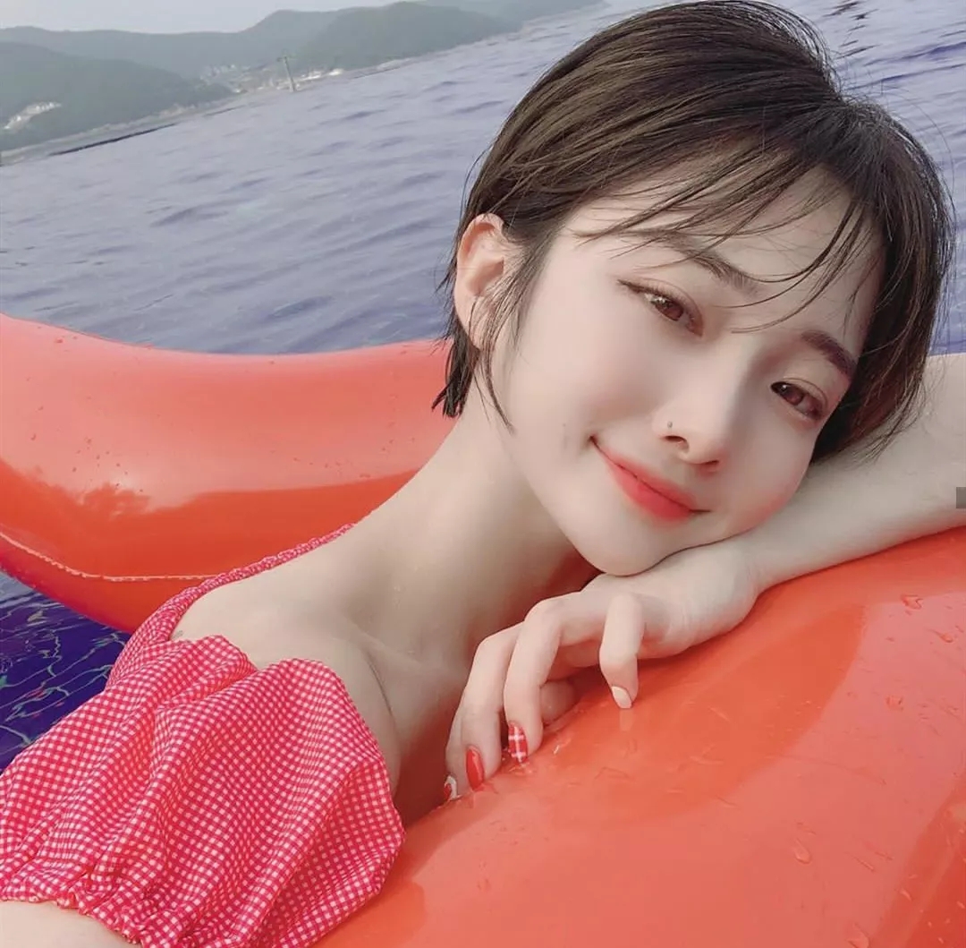 原创短发这样剪显小10岁美美哒