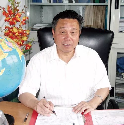 奋进的力量·70年·70侨(35)丨赵荣华:侨联最美白忙官,要么不做,要做