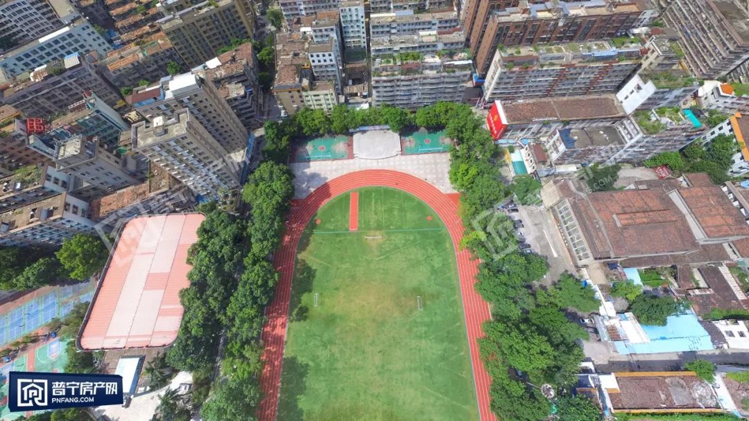 终于等到你流沙人民广场田径场改造完毕全新亮相