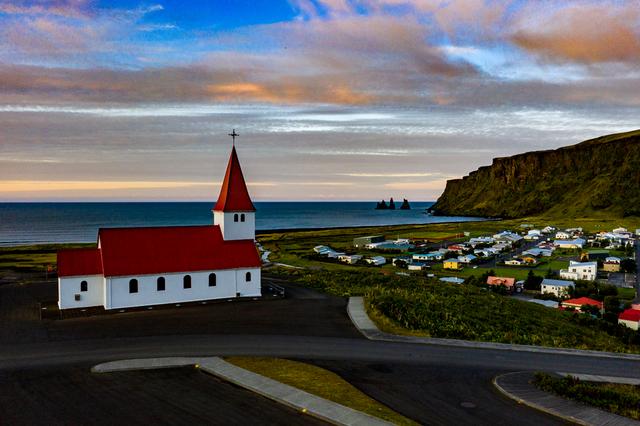 北极摄影冰岛摄影冰岛最南端的维克小镇迷你教堂