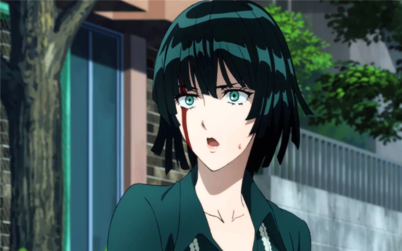 穿越"一拳超人"世界,你会娶龙卷还是吹雪做老婆?_琦玉