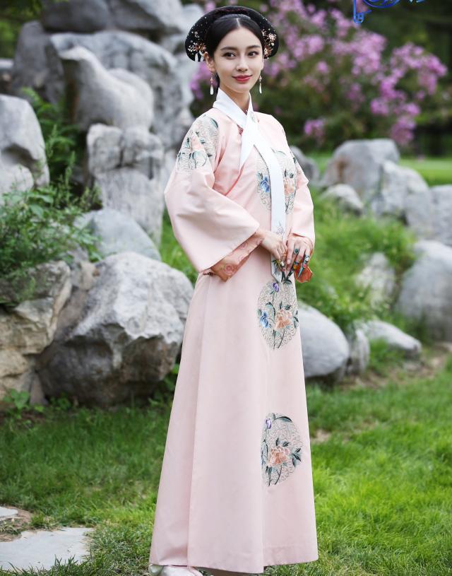 遇见天坛杨颖表现惊艳清宫戏服完美驾驭演技再不是槽点