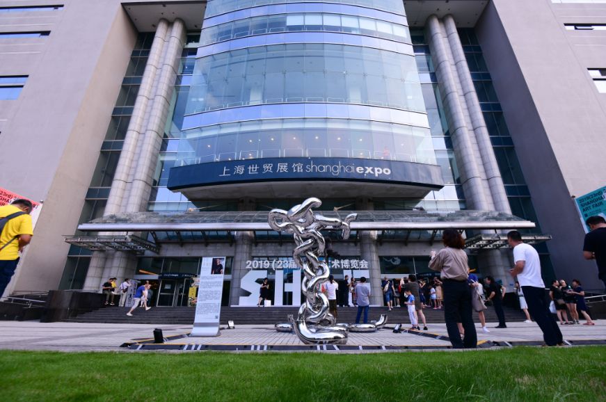 采购会展中心双馆展出定位更清晰上海艺博会今年第一次实现了双馆展出