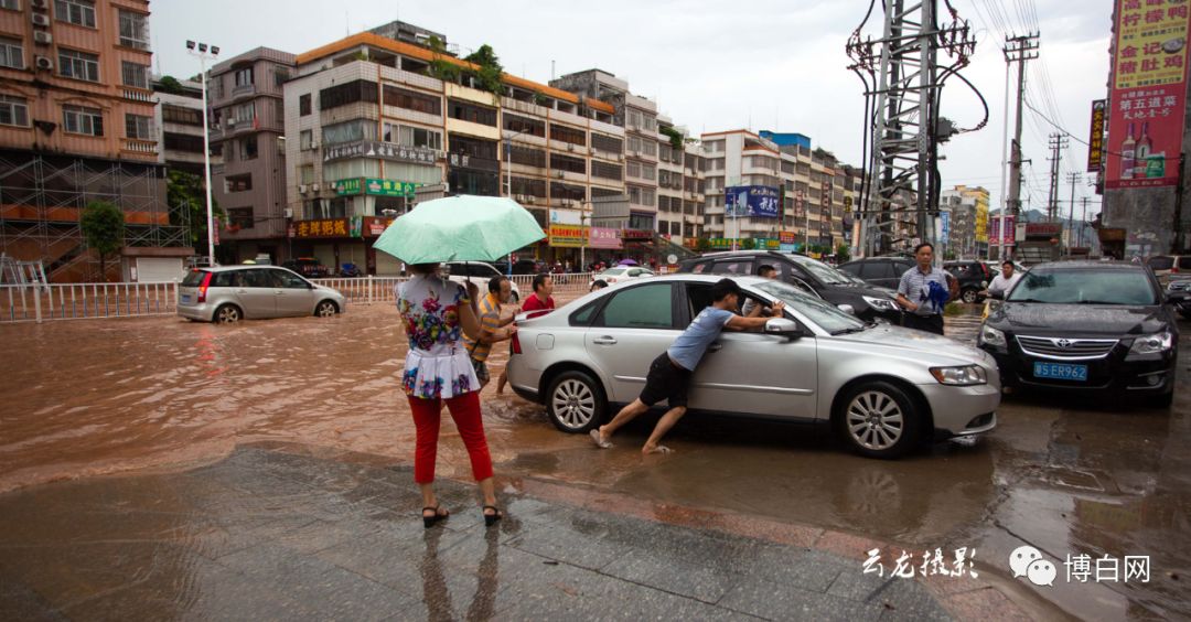 暴雨过后博白大转盘再次刷爆朋友圈
