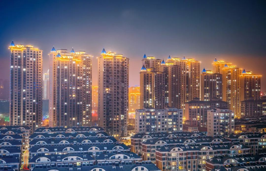 今日推荐沂水县邻水生态小城的梦幻夜景