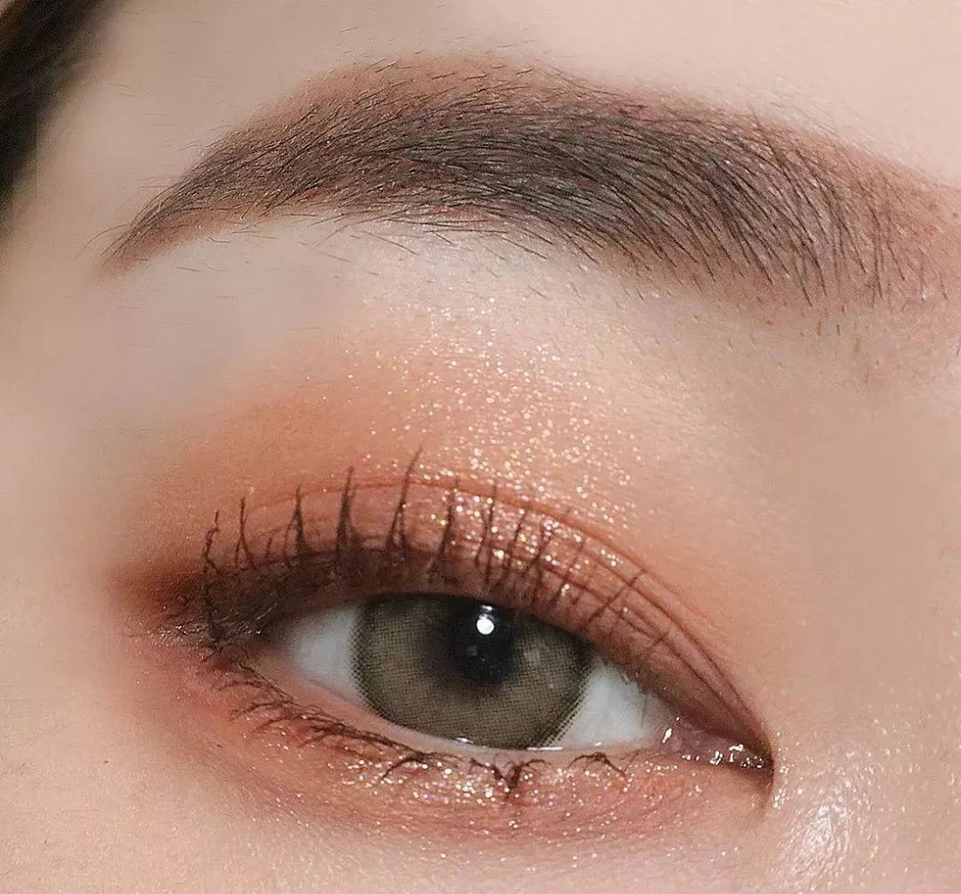 赶紧康康今年最好看的眼影就在这里了