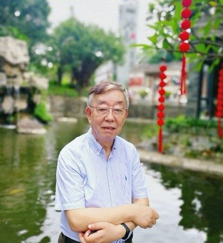 和解了敢问路在何方作曲者许镜清删除怒批央视乱改编的文字
