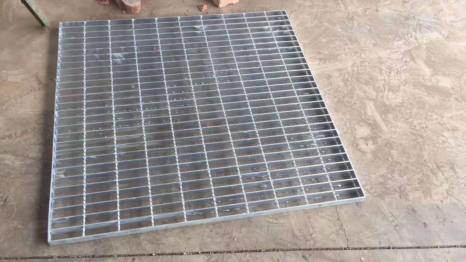 热镀锌格栅热镀锌格栅与冷镀锌钢格栅不同功能不同