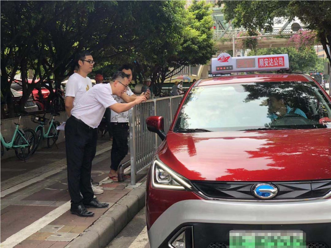 争做文明驾驶人佛山中秋开展出租车专项整治维护文明城市形象