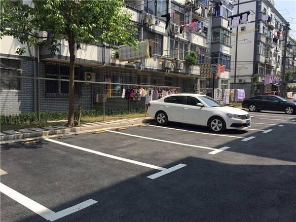 原创在小区公共停车位停车要缴费这笔钱不需要交物权法这样规定