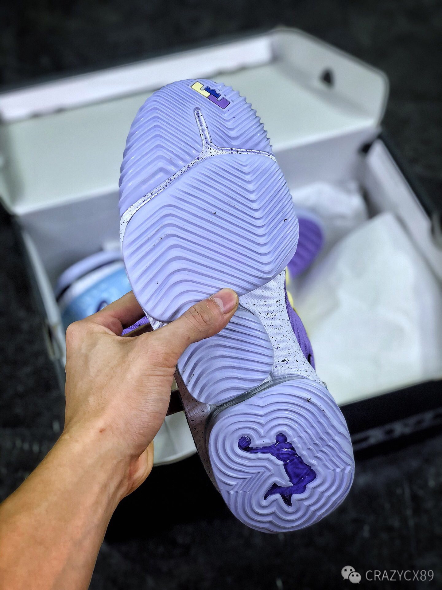 耐克nike lebron 16"lakers"詹姆斯湖人球鞋战靴评测展示