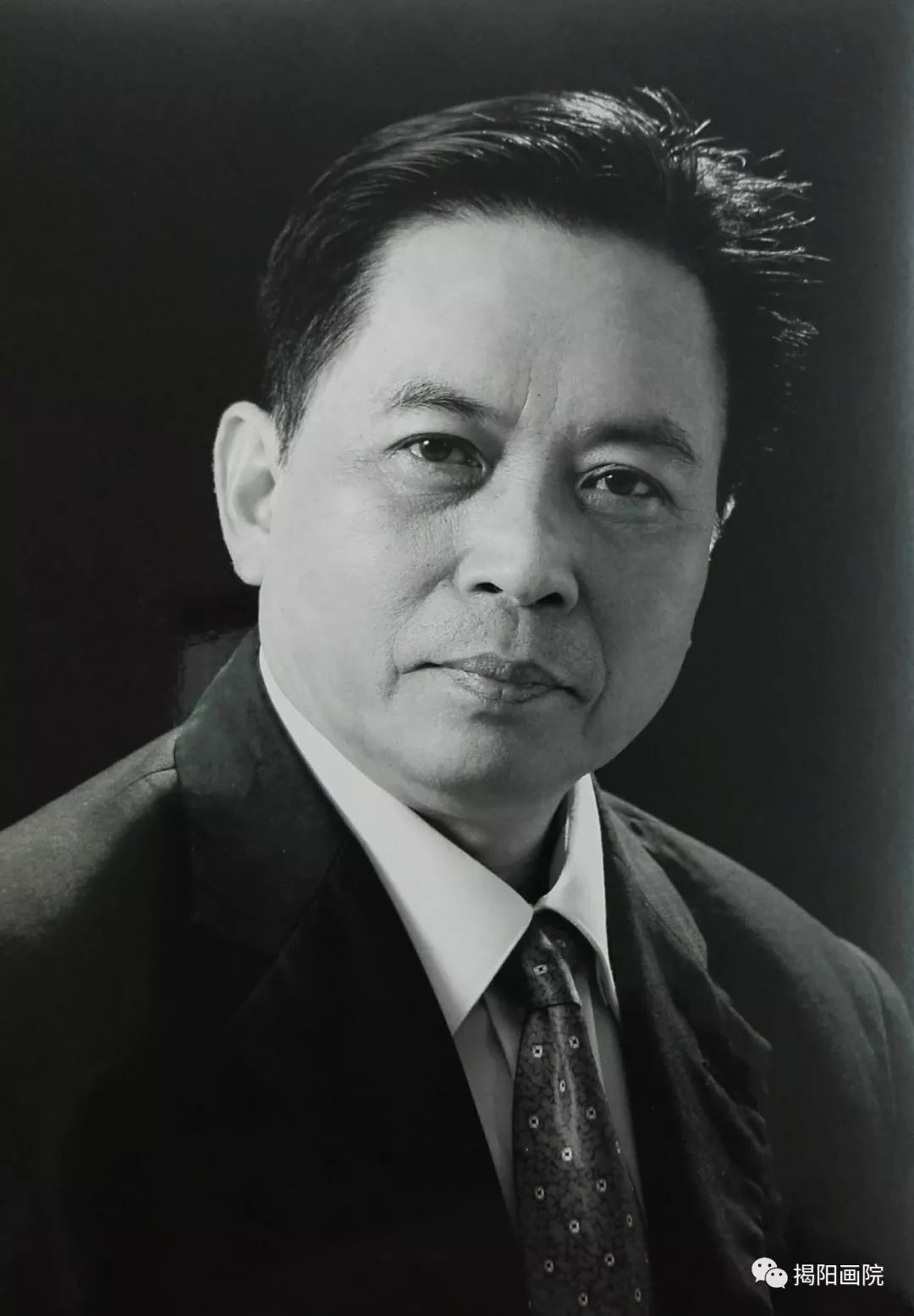 参展画家我和祖国共成长美术作品联展林墨源