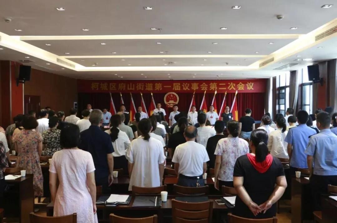 "区市场监管局府山所人少事多,如何具体安排创文工