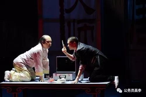 2004年6月15日下午,尚玉和在郑州市省委大院西侧经六路上的"天官翅"