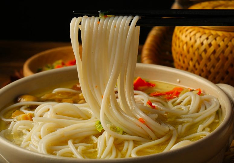 酷玩实验室吃到肚鲜掉魂这碗米线让汪曾祺一辈子忘不了