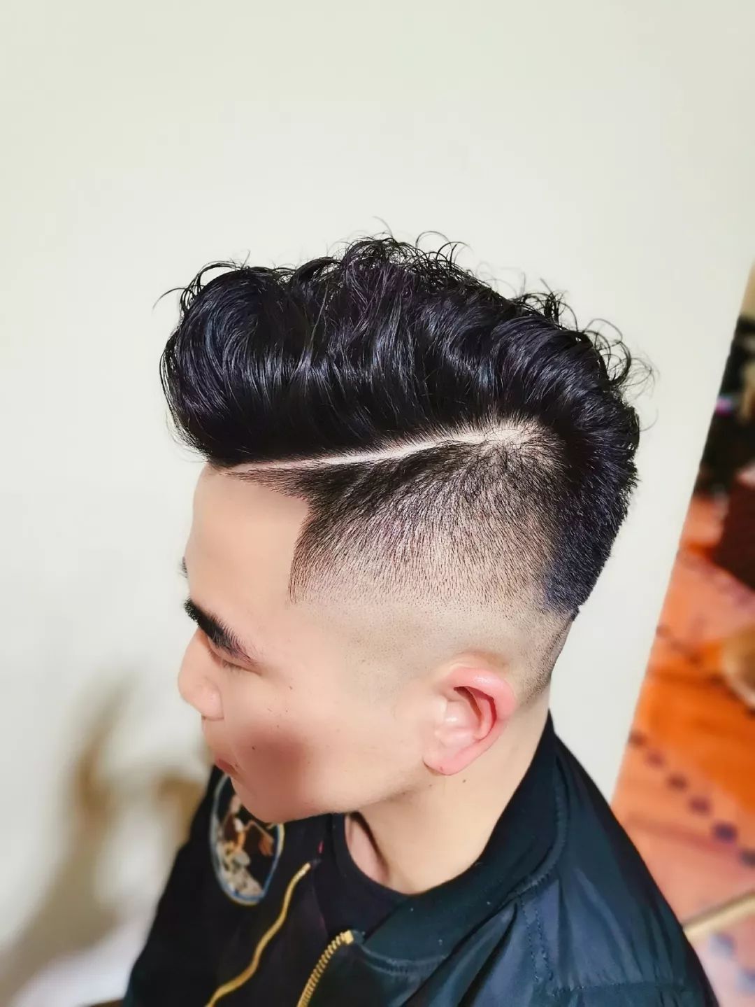 狼社专业为古蔺男儿改头换面的私人发型沙龙只为爷们定制