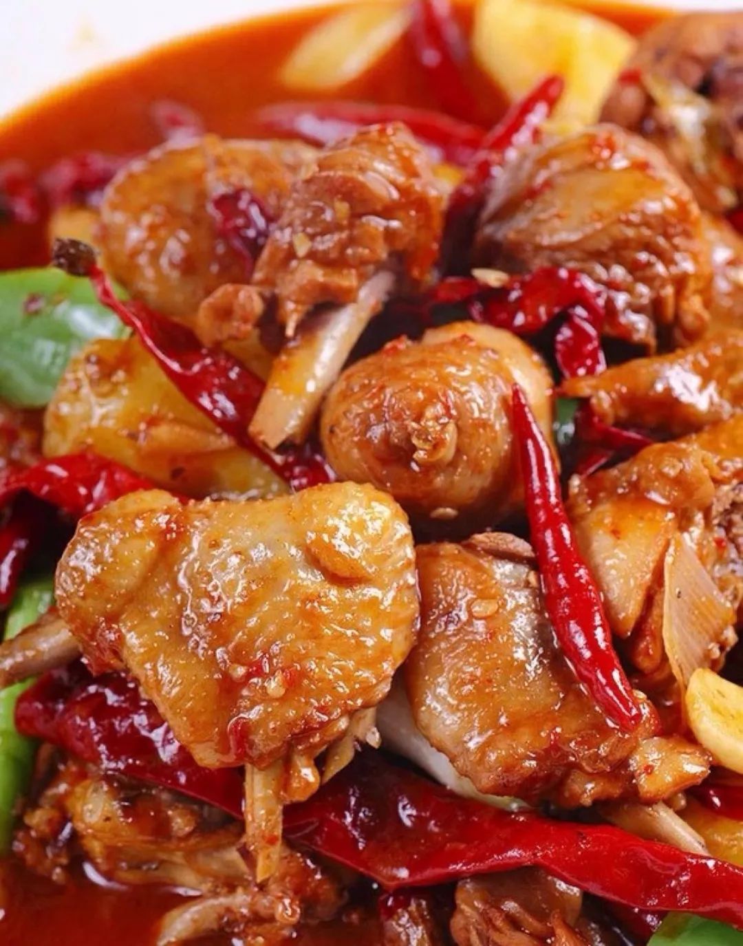 大盘鸡▲烤全羊▲手抓饭▲哈密瓜当然了中国美食怎么也说不完