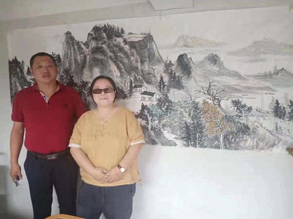 艺术家陈桂芝丹青妙笔创个性风范