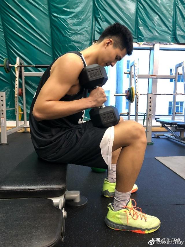 这就是灌篮第二季汕大杜兰特朱松玮展现巨大潜力