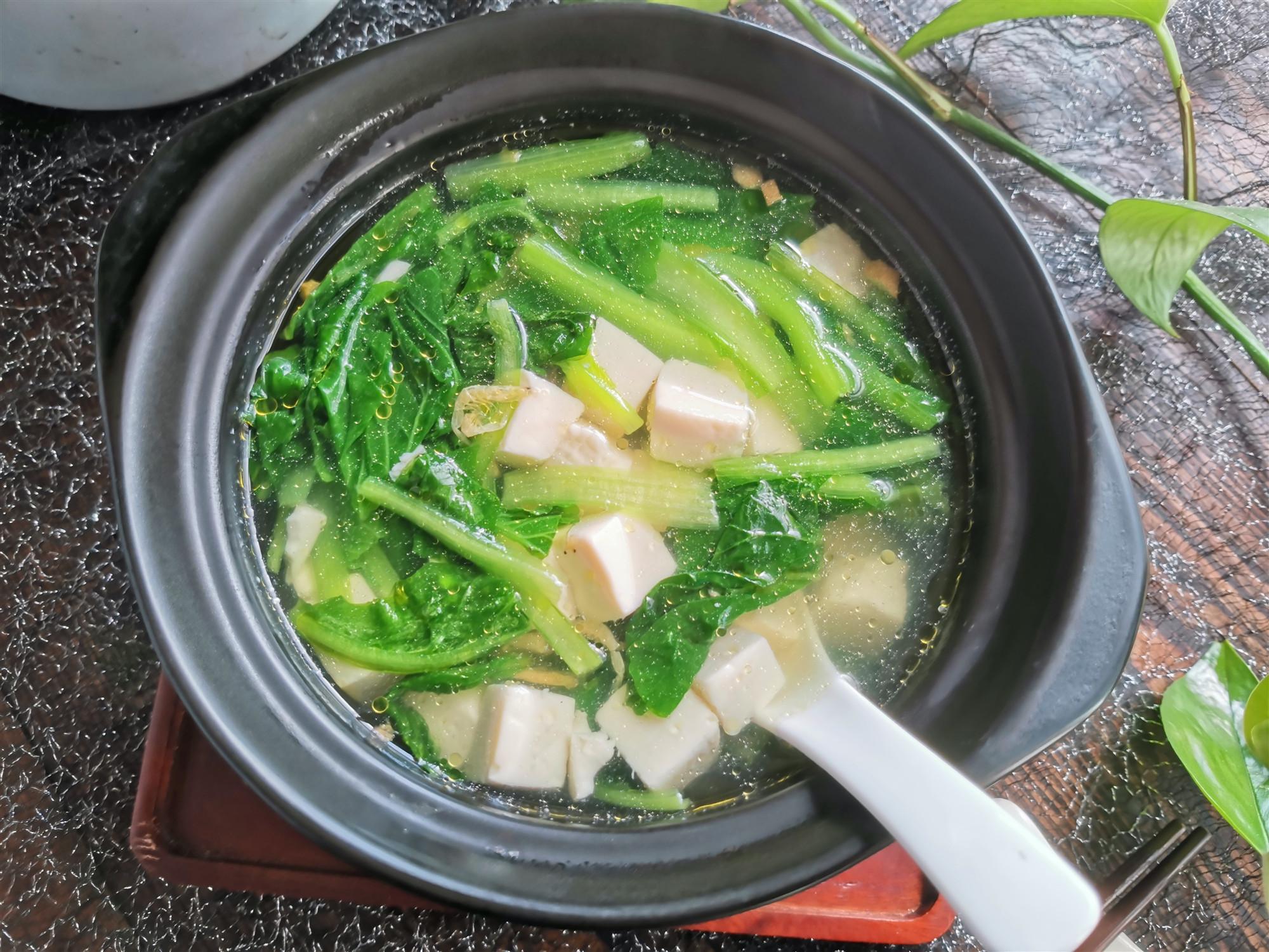 秋季要常给家人做这个素汤,做法特简单,清淡味美,营养补钙