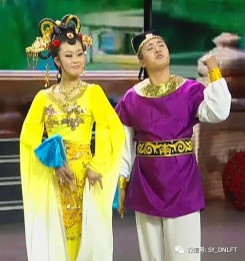 表演:胡飞扬,王哲林4,二人转《皇亲梦》选段表演:梁强,李欣茹,柏航,吕