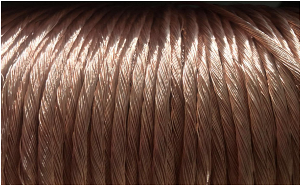 导体材质最常见的是铜.