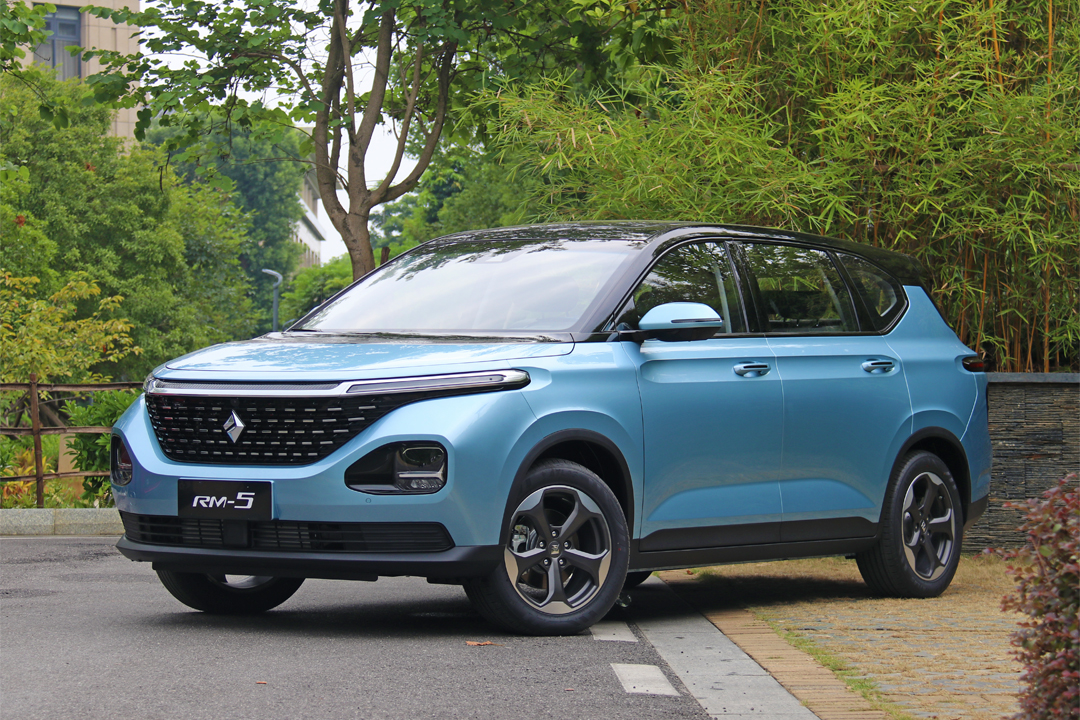 进军mpv市场宝骏7座神车亮相不到9万买不买