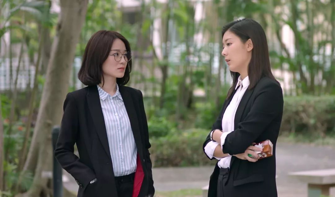 相对小些,蒙嘉慧年龄稍大一些,而饰演楠楠的余香凝则是最年轻的一位