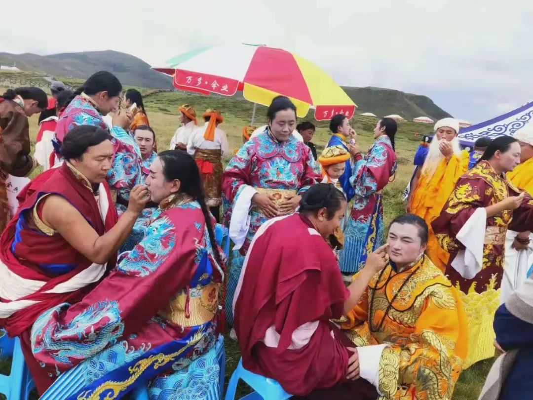 夏河拉卜楞红教寺获得全州南木特藏戏展演一等奖