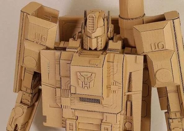 变形金刚泡面人类登月50年纪念,做了一个小小的登陆器jojo里纳兰迦的