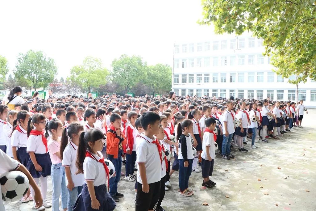 溱潼实验小学举行"2019年全国科普日"活动暨第十七届科技节启动仪式