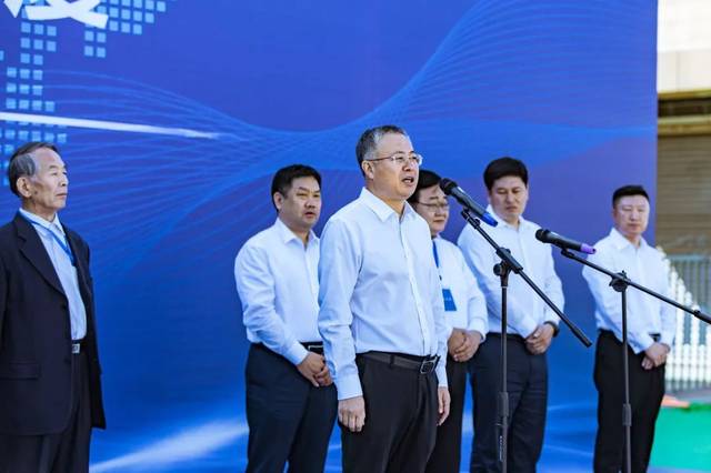 (唐山市人民政府副市长曹全民)最后,由唐山市人民政府副市长曹全民