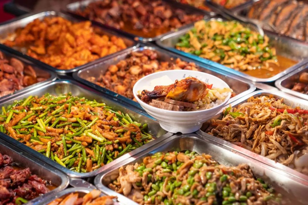 大花岭上的学校有很多,论美食我只服汉口学院!_食堂